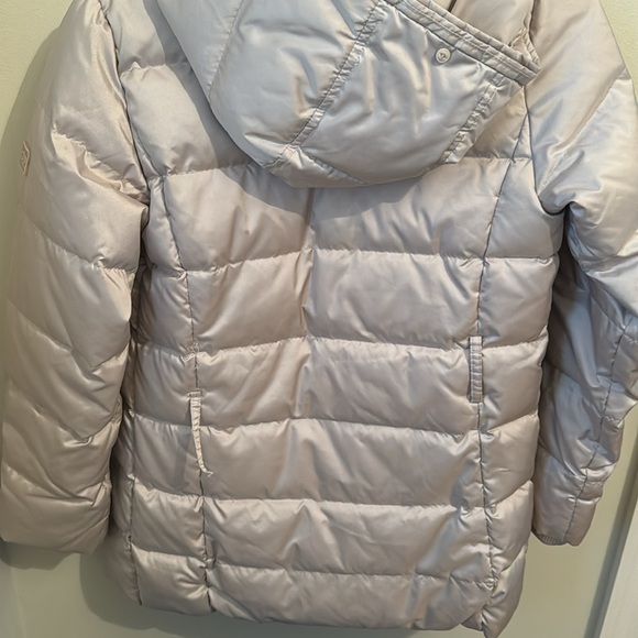 Girl XL Gap Kids Puffer Jacket - Picture 2 of 3